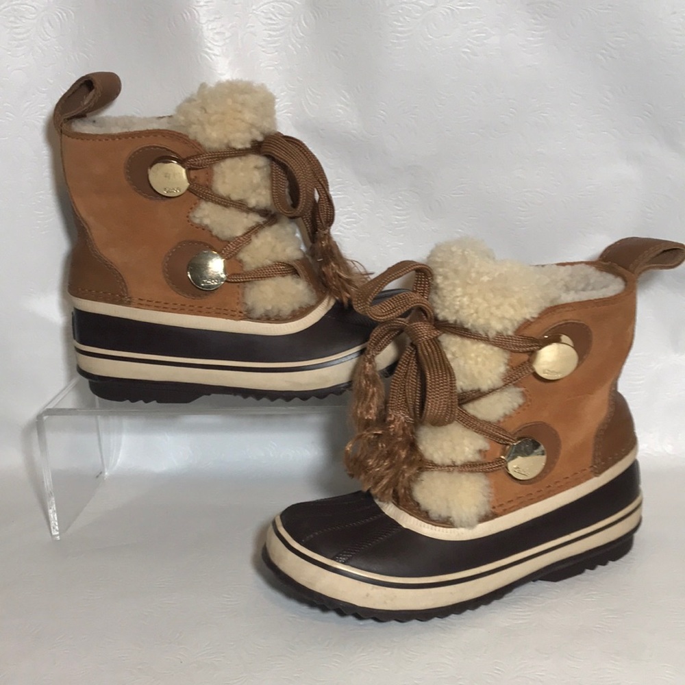 Chloe X Sorel women’s winter boots!